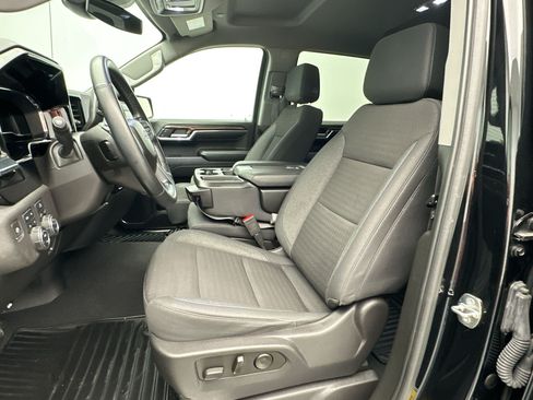 Certified 2023 Chevrolet Silverado 1500 RST w/ Z71 Off-Road Package AWD/4WD image 5