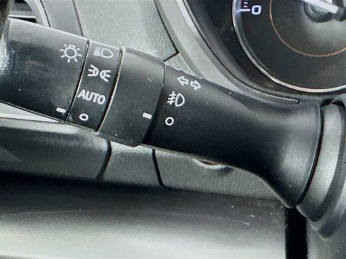Used 2021 Subaru Crosstrek 2.5i Limited w/ Moonroof Package 2 AWD/4WD image 12