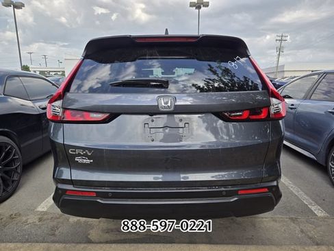 Used 2025 Honda CR-V EX-L image 3