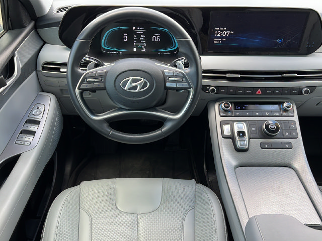 Used 2025 Hyundai Palisade SEL FWD image 14