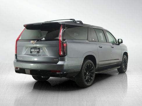 Used 2021 Cadillac Escalade ESV Sport Platinum image 5