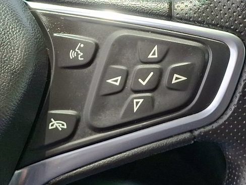 Used 2022 Chevrolet Equinox LS AWD/4WD image 22
