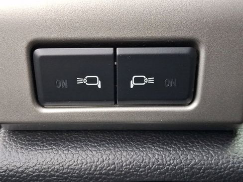 Used 2019 Ford F150 Lariat w/ Equipment Group 502A Luxury image 28