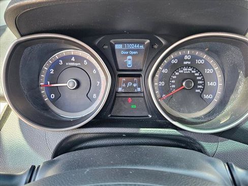 Used 2013 Hyundai Elantra GT w/ Touch & Go Pkg FWD image 11