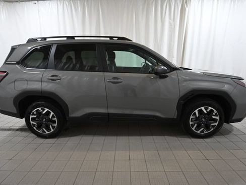 Used 2026 Subaru Forester Premium AWD/4WD image 12