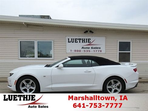 Used 2019 Chevrolet Camaro LT image 1