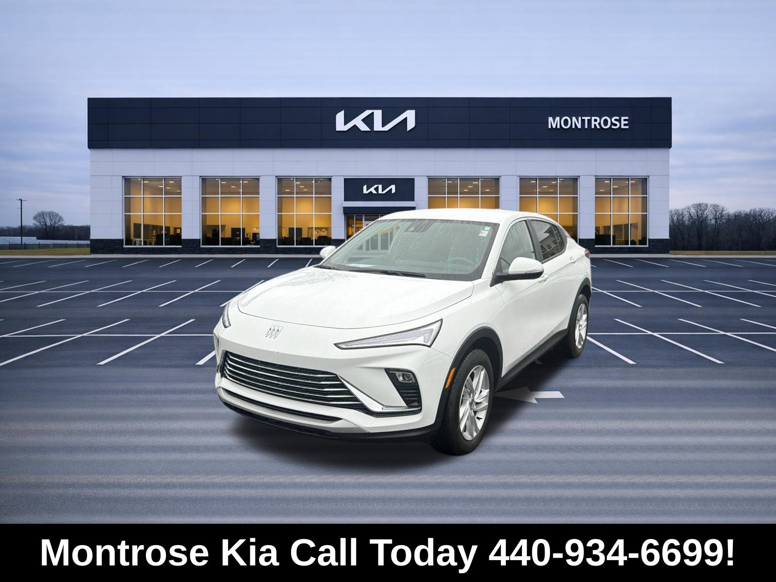 Used 2024 Buick Envista Preferred w/ Convenience II Package FWD image 1
