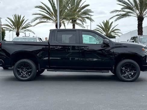 Used 2026 Chevrolet Silverado 1500 LT Trail Boss w/ Convenience Package II AWD/4WD image 2