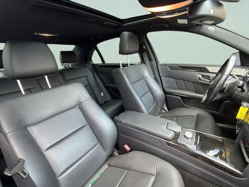 Used 2010 Mercedes-Benz E 350 Sedan image 30