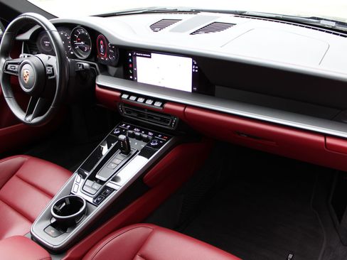 Certified 2023 Porsche 911 Carrera image 24