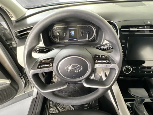 Used 2024 Hyundai Tucson SE AWD/4WD image 11