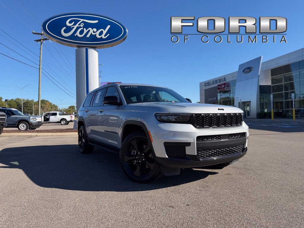 Used 2023 Jeep Grand Cherokee L Altitude AWD/4WD image 1