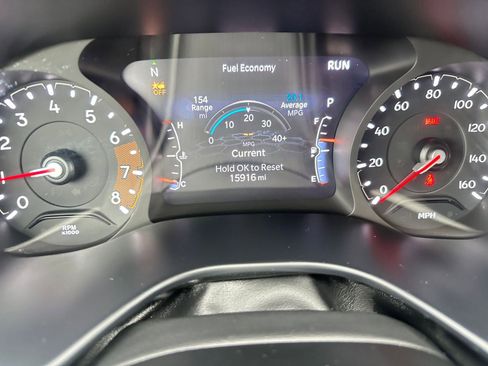 Used 2025 Jeep Compass Limited image 40