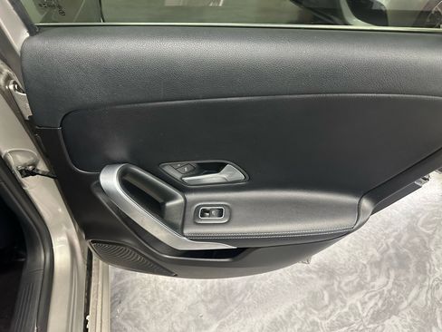 Used 2019 Mercedes-Benz A 220 4MATIC image 13