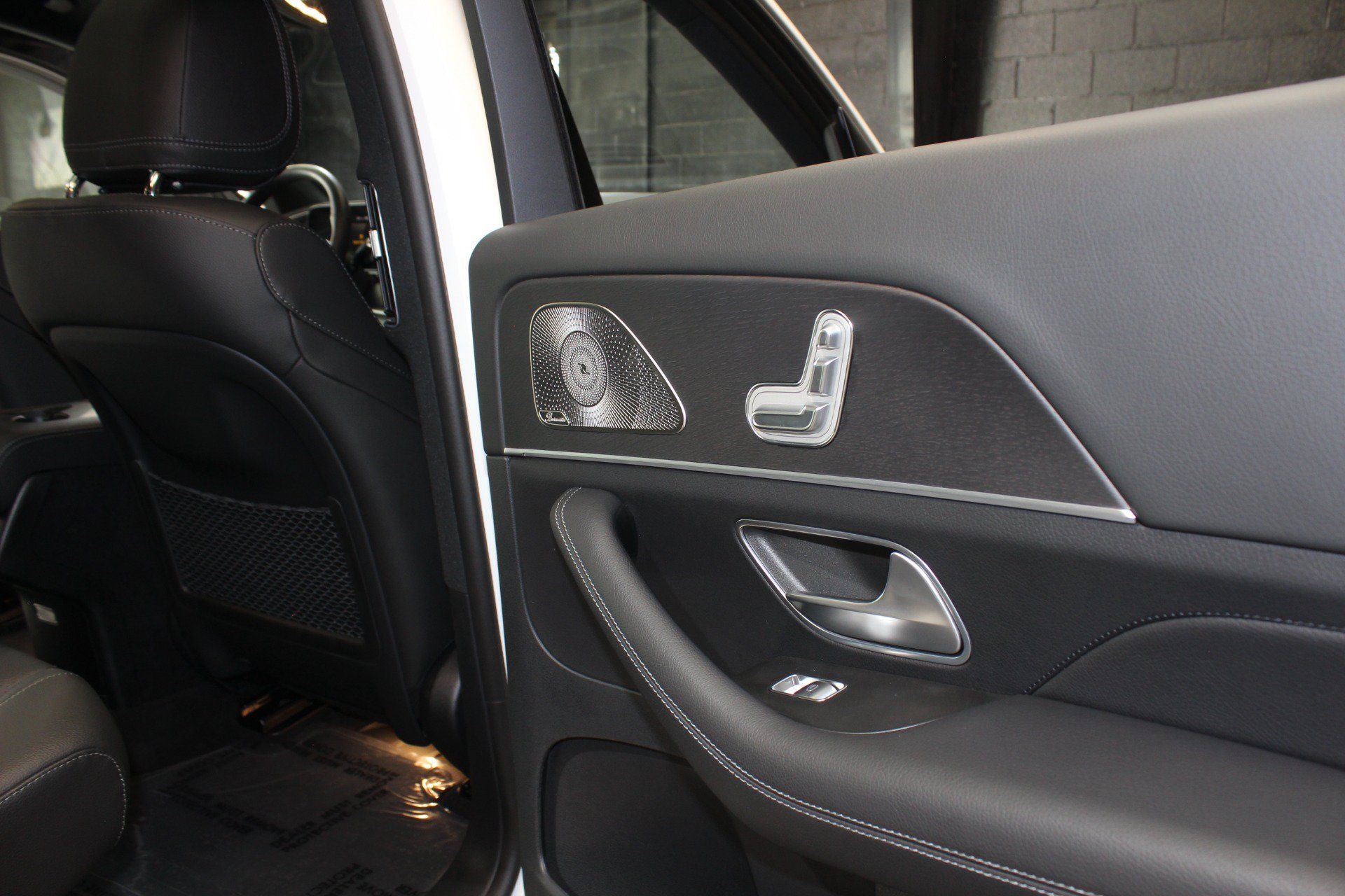 Used 2023 Mercedes-Benz GLS 450 4MATIC image 50