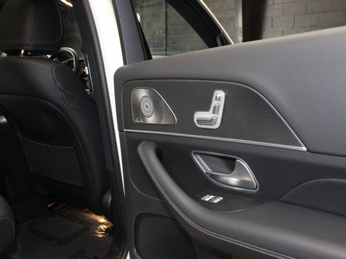 Used 2023 Mercedes-Benz GLS 450 4MATIC image 50