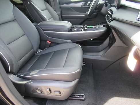 New 2026 Buick Enclave Sport Touring w/ Power Package image 9