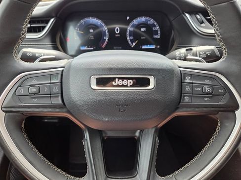 Certified 2024 Jeep Grand Cherokee Altitude RWD image 33