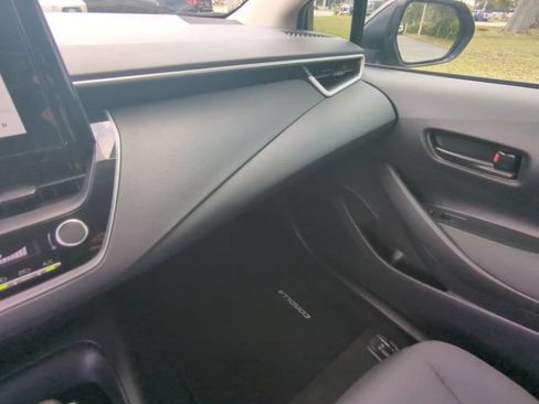 Used 2026 Toyota Corolla LE FWD image 18