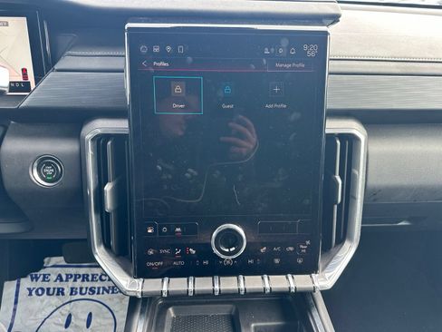 Used 2025 GMC Acadia Elevation AWD/4WD image 76