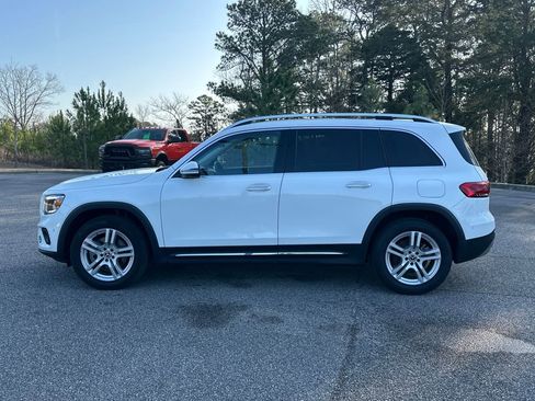 Certified 2022 Mercedes-Benz GLB 250 4MATIC image 7