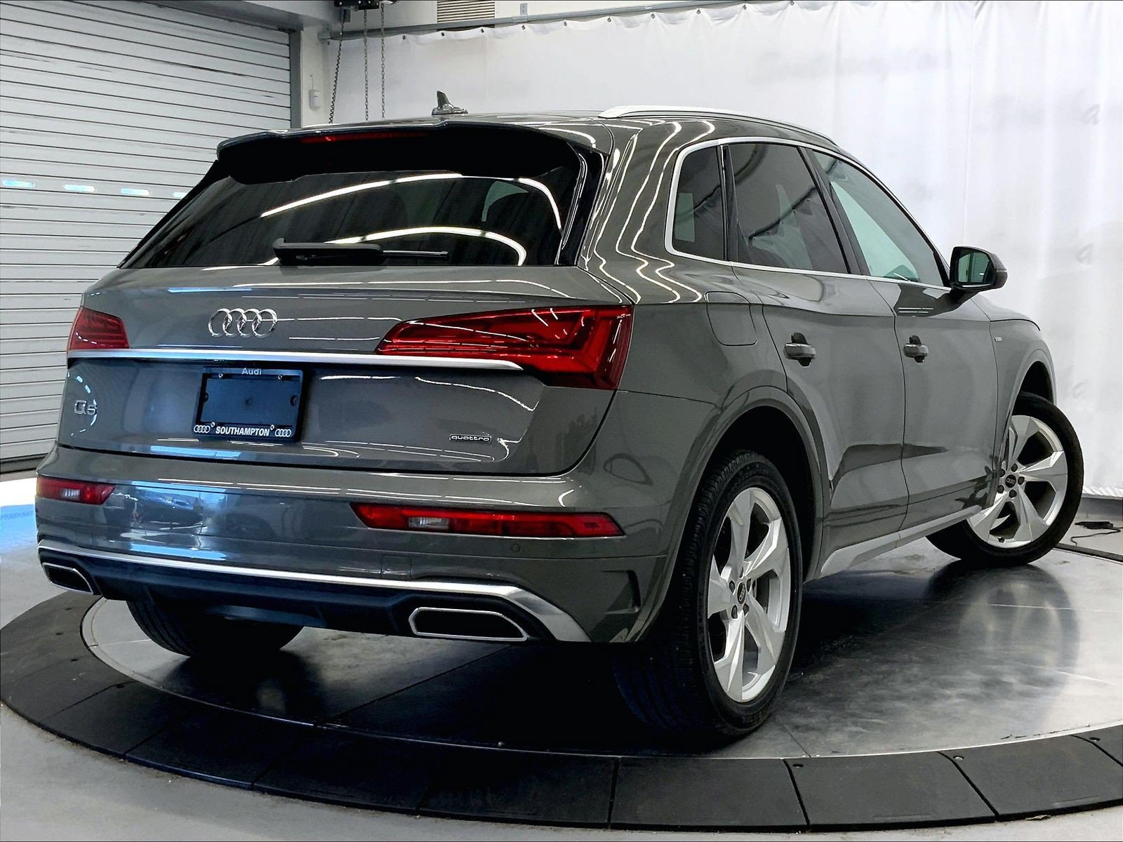 Certified 2023 Audi Q5 2.0T Premium Plus AWD/4WD image 12