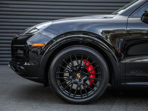 Certified 2023 Porsche Cayenne GTS image 15