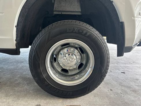 Used 2024 RAM 3500 Big Horn AWD/4WD image 18