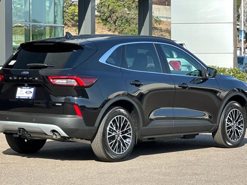 New 2025 Ford Escape Base w/ PHEV Premium Package image 3