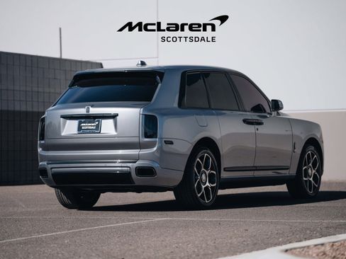 Used 2023 Rolls-Royce Cullinan Black Badge w/ Driver's Package image 9