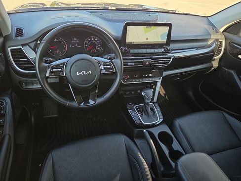 Used 2023 Kia Seltos EX AWD/4WD image 10