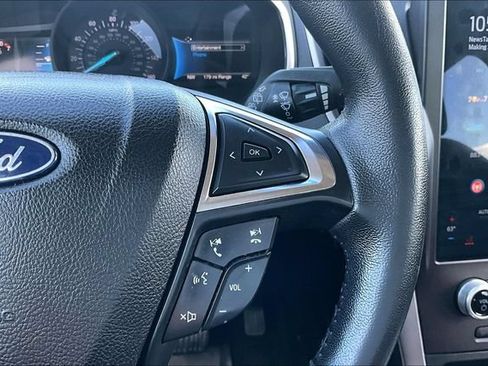 Used 2021 Ford Edge SEL AWD/4WD image 12