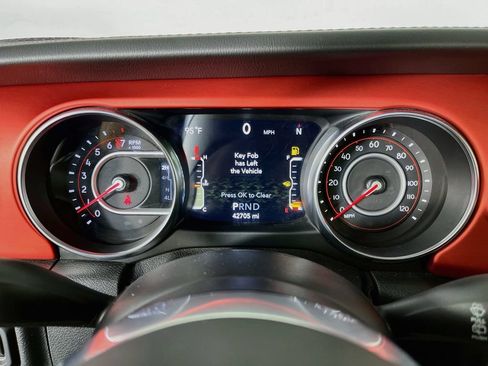 Used 2021 Jeep Wrangler Unlimited Rubicon w/ Dual Top Group AWD/4WD image 14