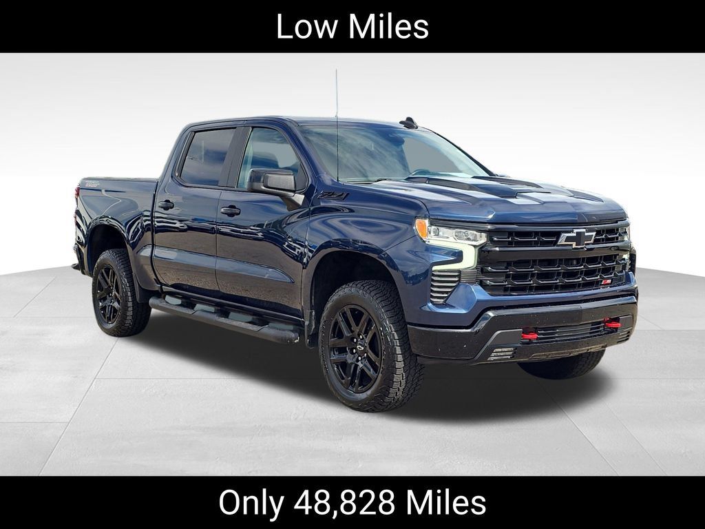 Used 2023 Chevrolet Silverado 1500 LT Trail Boss w/ Protection Package AWD/4WD image 2