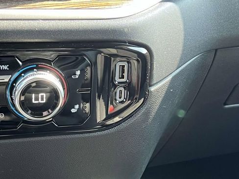 New 2026 GMC Sierra 1500 Elevation image 22