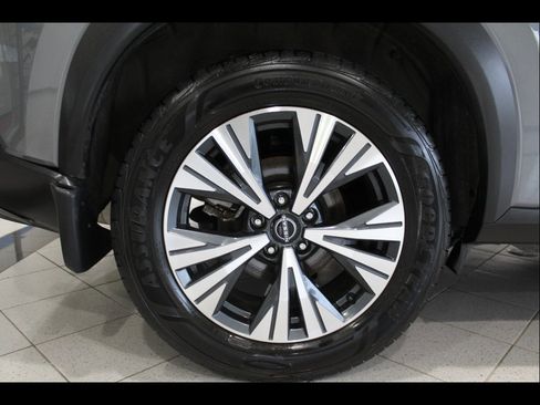 Used 2023 Nissan Rogue SV w/ SV Premium Package AWD/4WD image 11