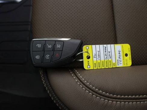 New 2026 Chevrolet Suburban High Country image 9