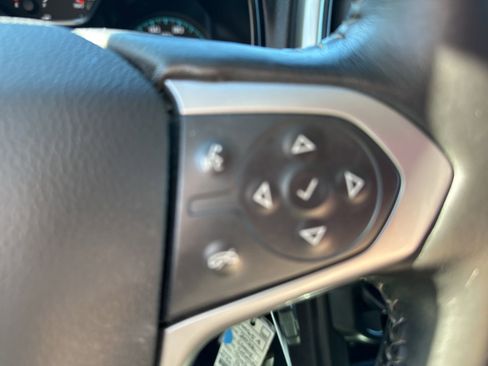 Used 2022 Chevrolet Colorado LT w/ LT Convenience Package image 22