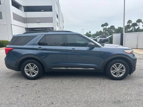 Used 2020 Ford Explorer XLT w/ Equipment Group 202A RWD image 2
