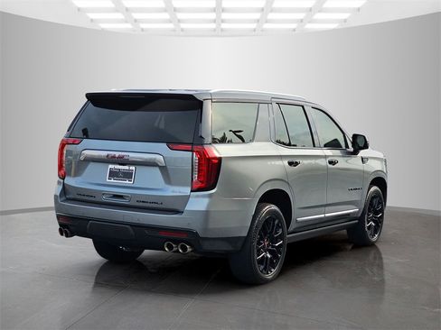 Used 2024 GMC Yukon Denali image 6
