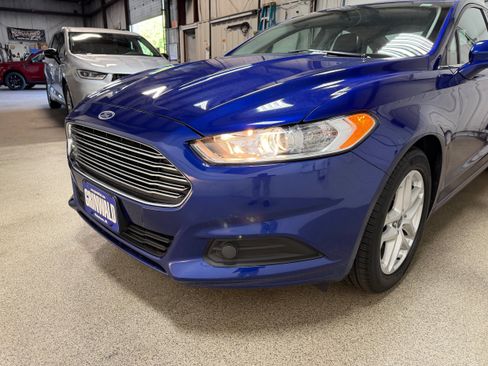 Used 2014 Ford Fusion SE FWD image 30