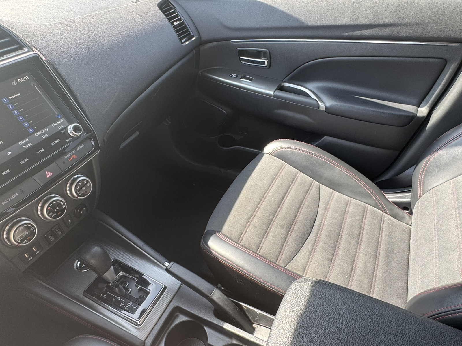 Used 2024 Mitsubishi Outlander Sport ES AWD/4WD image 29