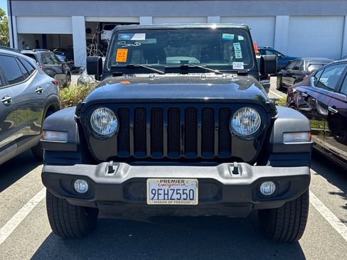 Used 2023 Jeep Wrangler Unlimited Sport AWD/4WD image 3