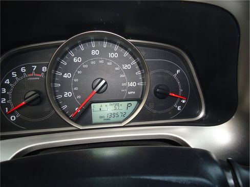 Used 2014 Toyota RAV4 XLE image 27