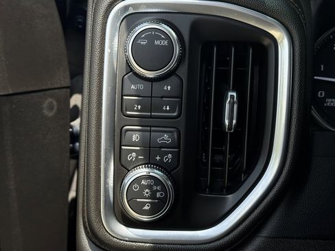 Used 2022 GMC Sierra 2500 AT4 w/ AT4 Preferred Package AWD/4WD image 23