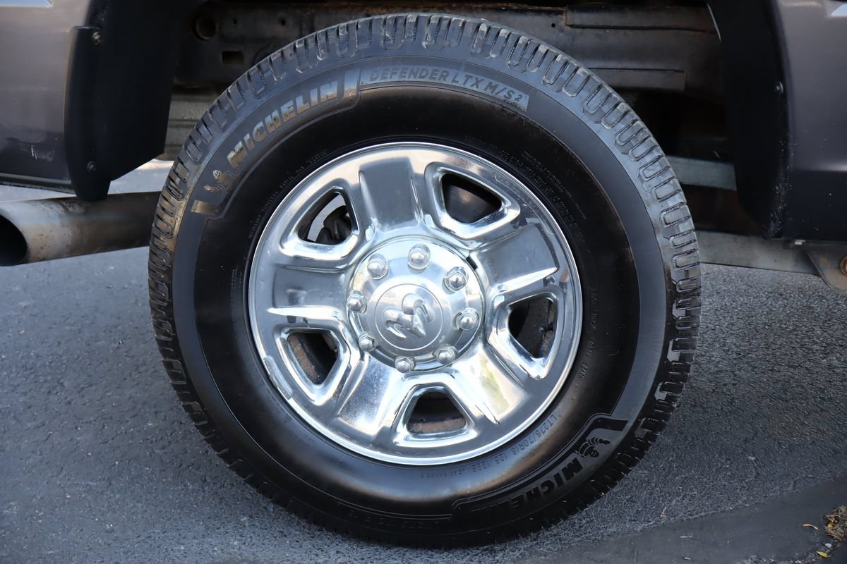 Used 2014 RAM 2500 Tradesman w/ Chrome Appearance Group AWD/4WD image 41