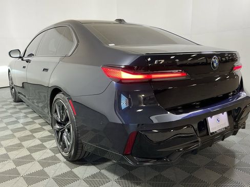 Certified 2024 BMW i7 xDrive60 image 7
