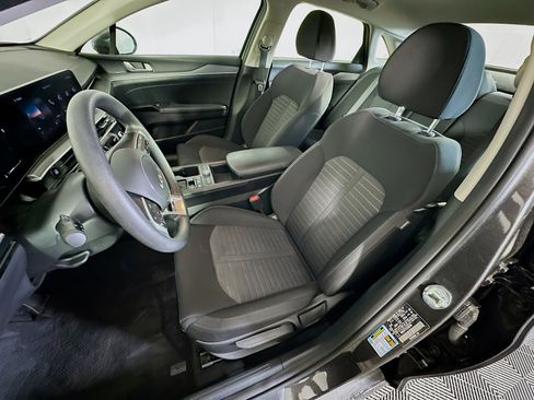 Used 2025 Kia K5 LXS image 13
