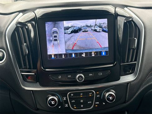 Used 2023 Chevrolet Traverse RS image 14