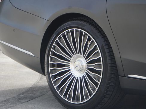 Used 2016 Mercedes-Benz Maybach S 600 Sedan 4D image 16